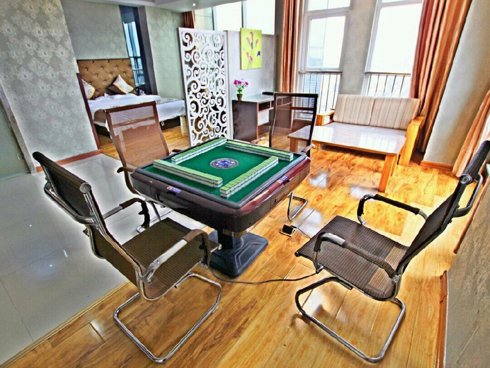 Aifeel Hotel 3*