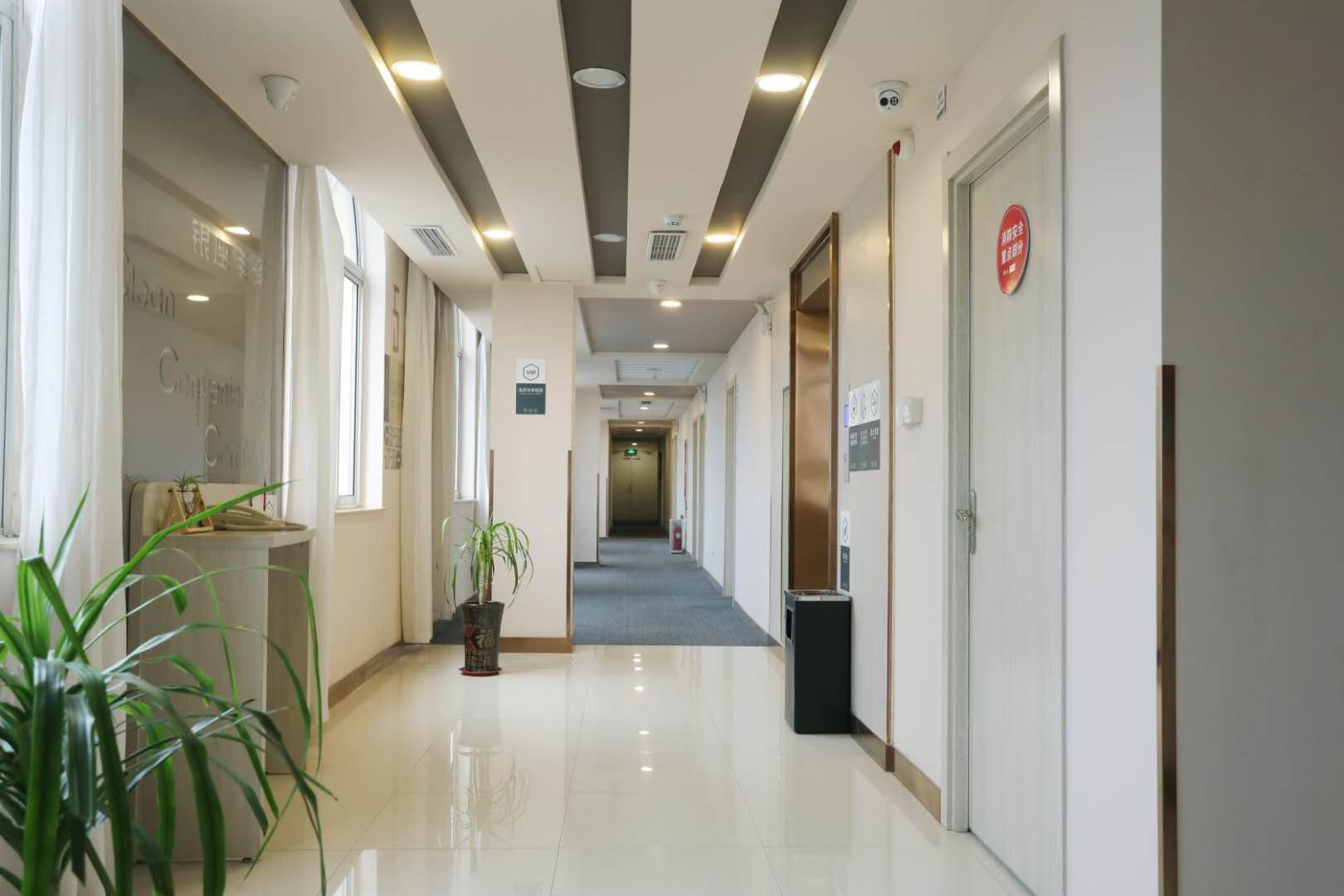 Grace Inn Hotel (Yantai Longkou Railway Station Tonghai Road) 2*
