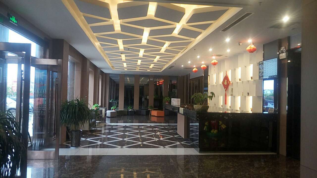 Baifurui Holiday Hotel (Xi'an Linyi Terracotta Warriors and Horses) 2*