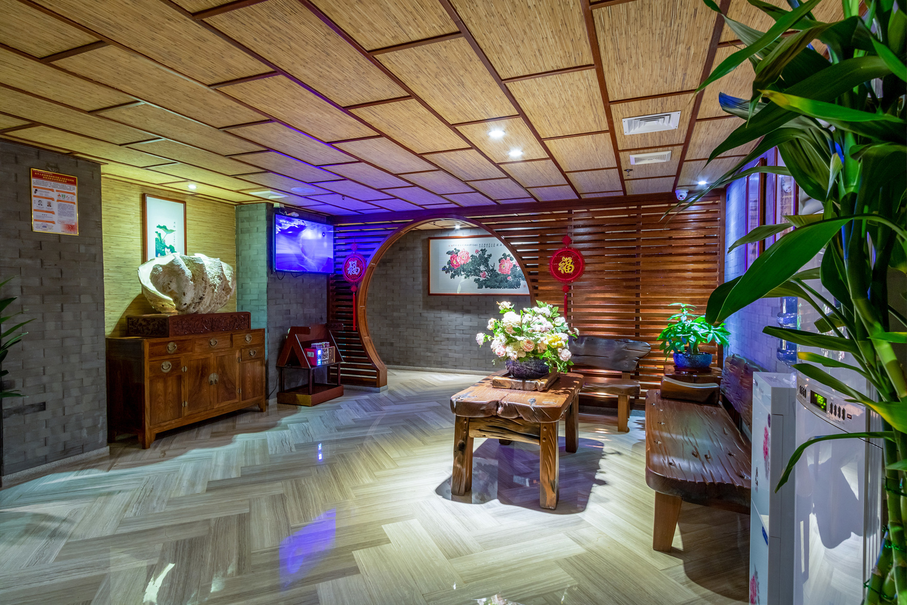 Baili Business Hotel 2*