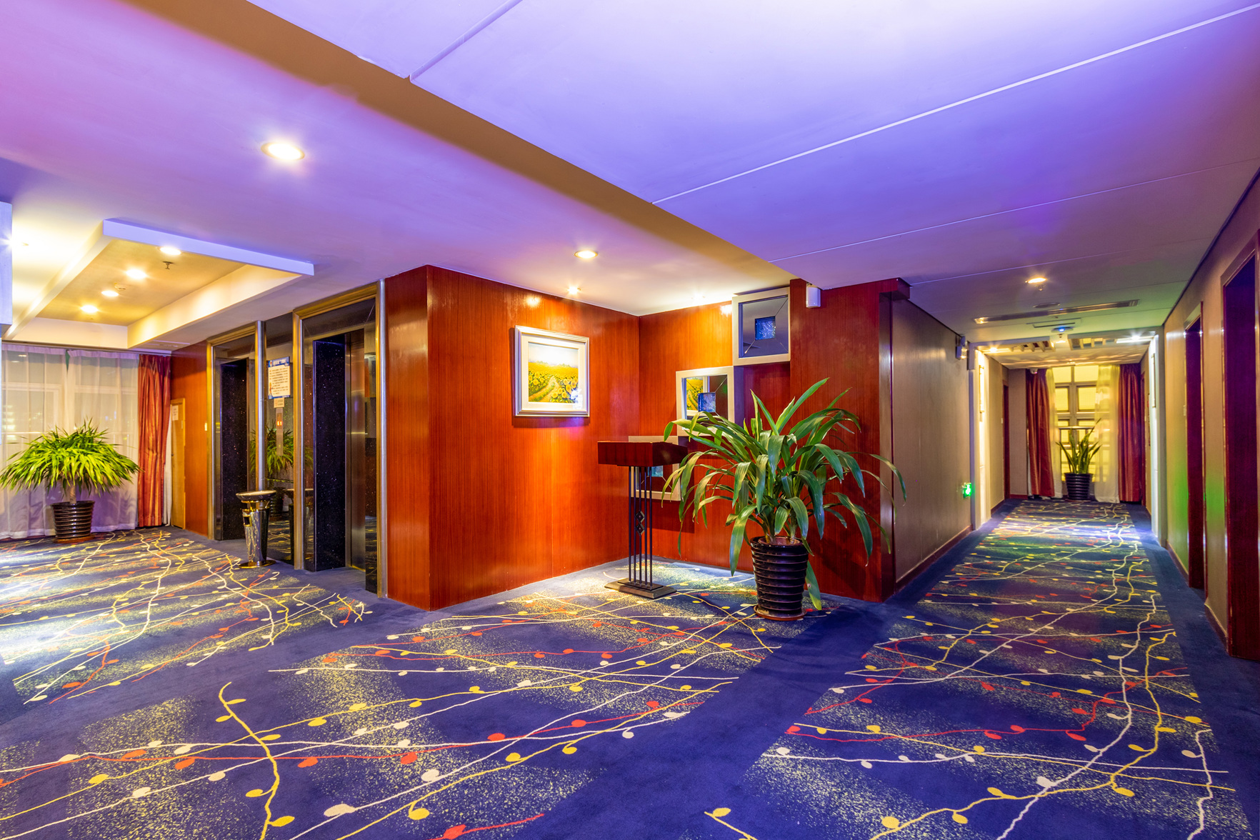Baili Business Hotel 2*