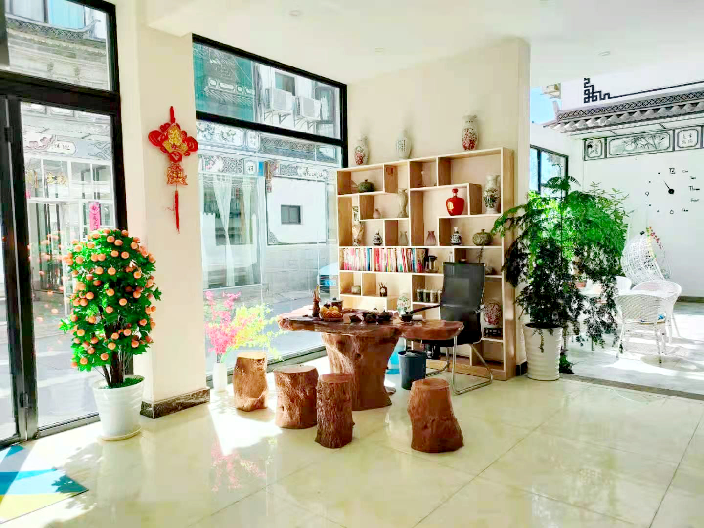 taifengbieyuankezhan 2*