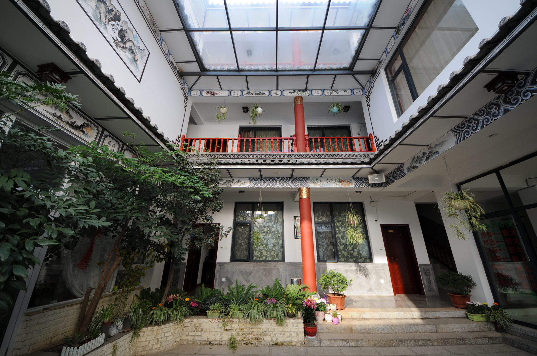 taifengbieyuankezhan 2*