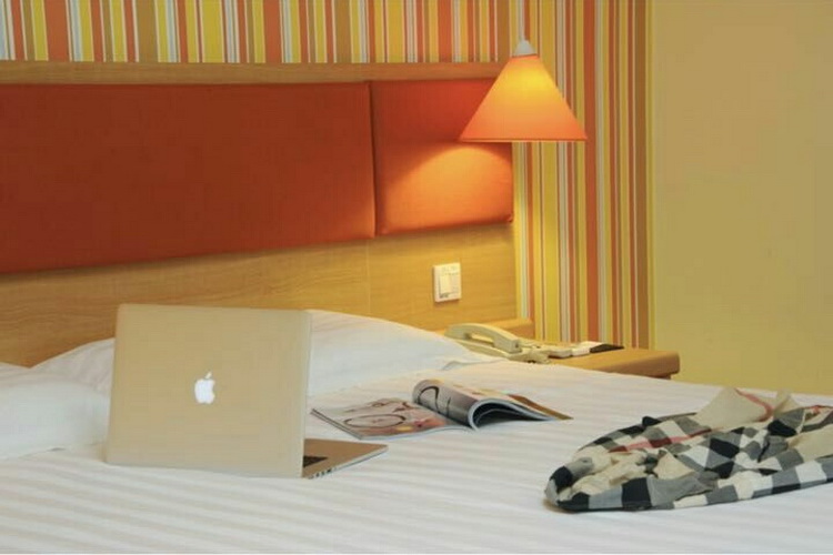 Homeinn Hotel (Suzhou Jinhai Avenue No. 2 High School) 2*