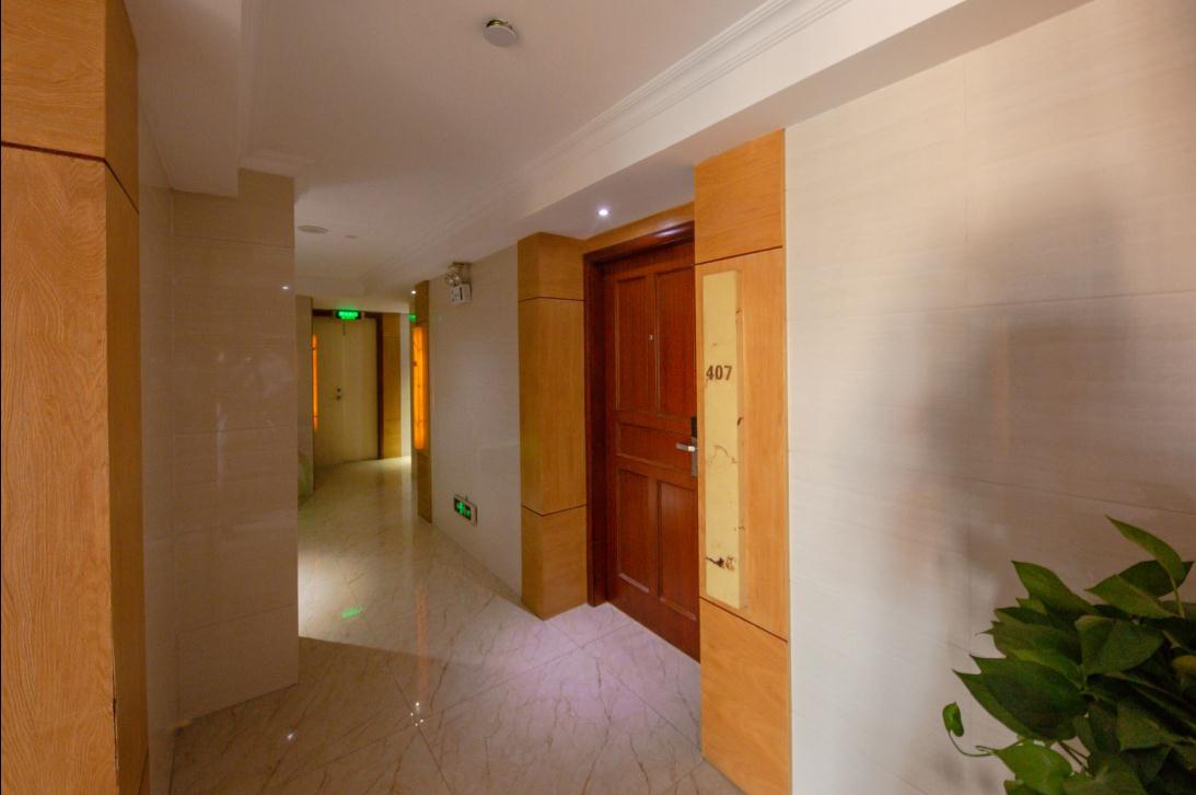 Leqing Xi DE Bao Hotel 2*