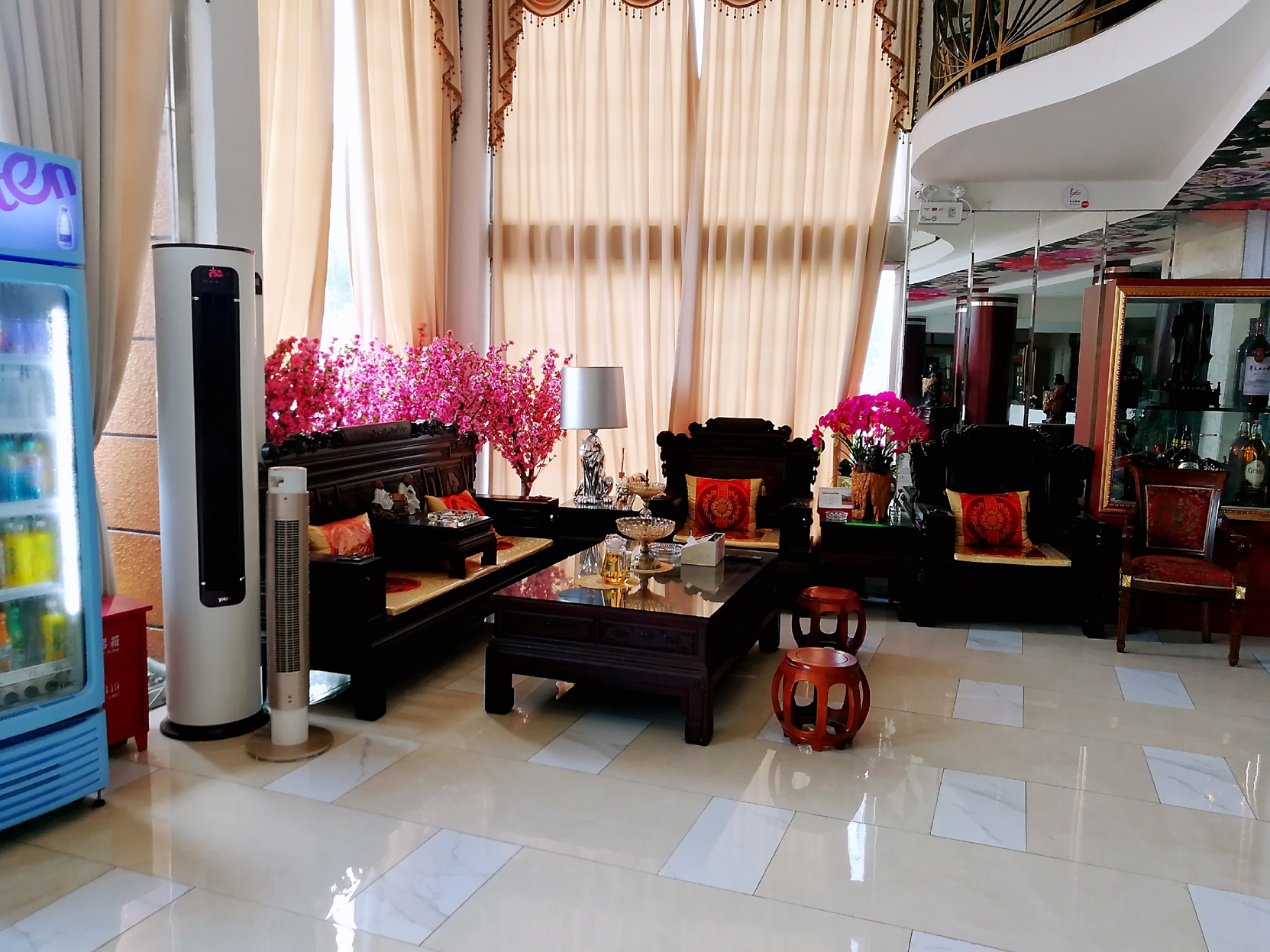 Leqing Xi DE Bao Hotel 2*