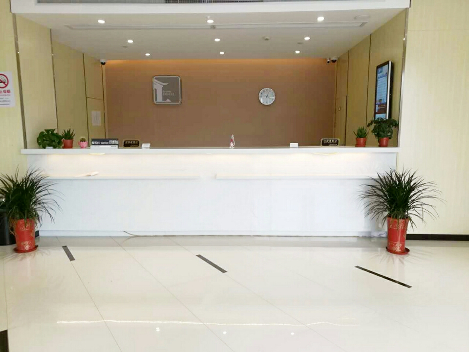100 Inn Liangpin Hotel (Shanghai Qingpu Industrial Park Xincheng Subway Station) 2*