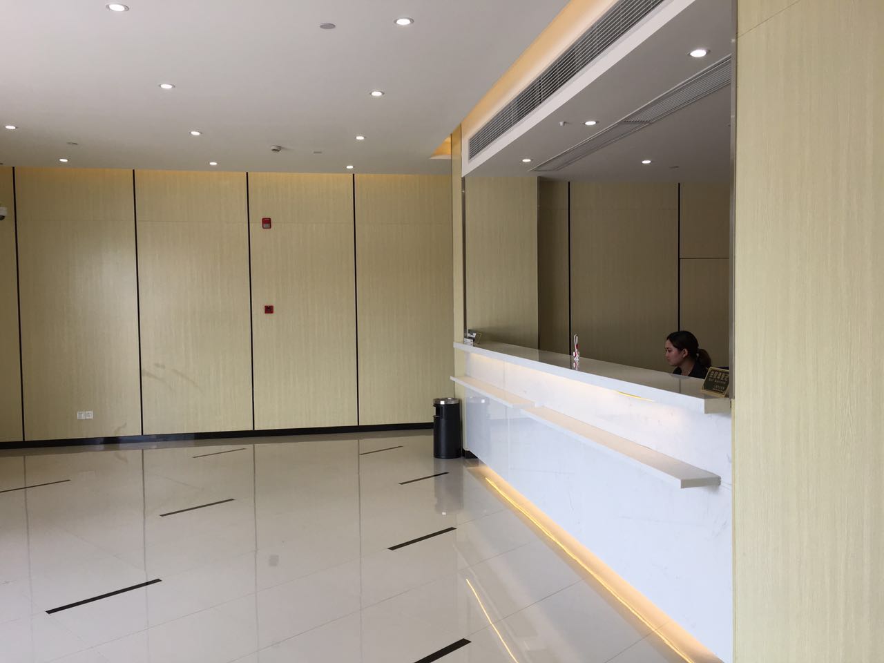100 Inn Liangpin Hotel (Shanghai Qingpu Industrial Park Xincheng Subway Station) 2*
