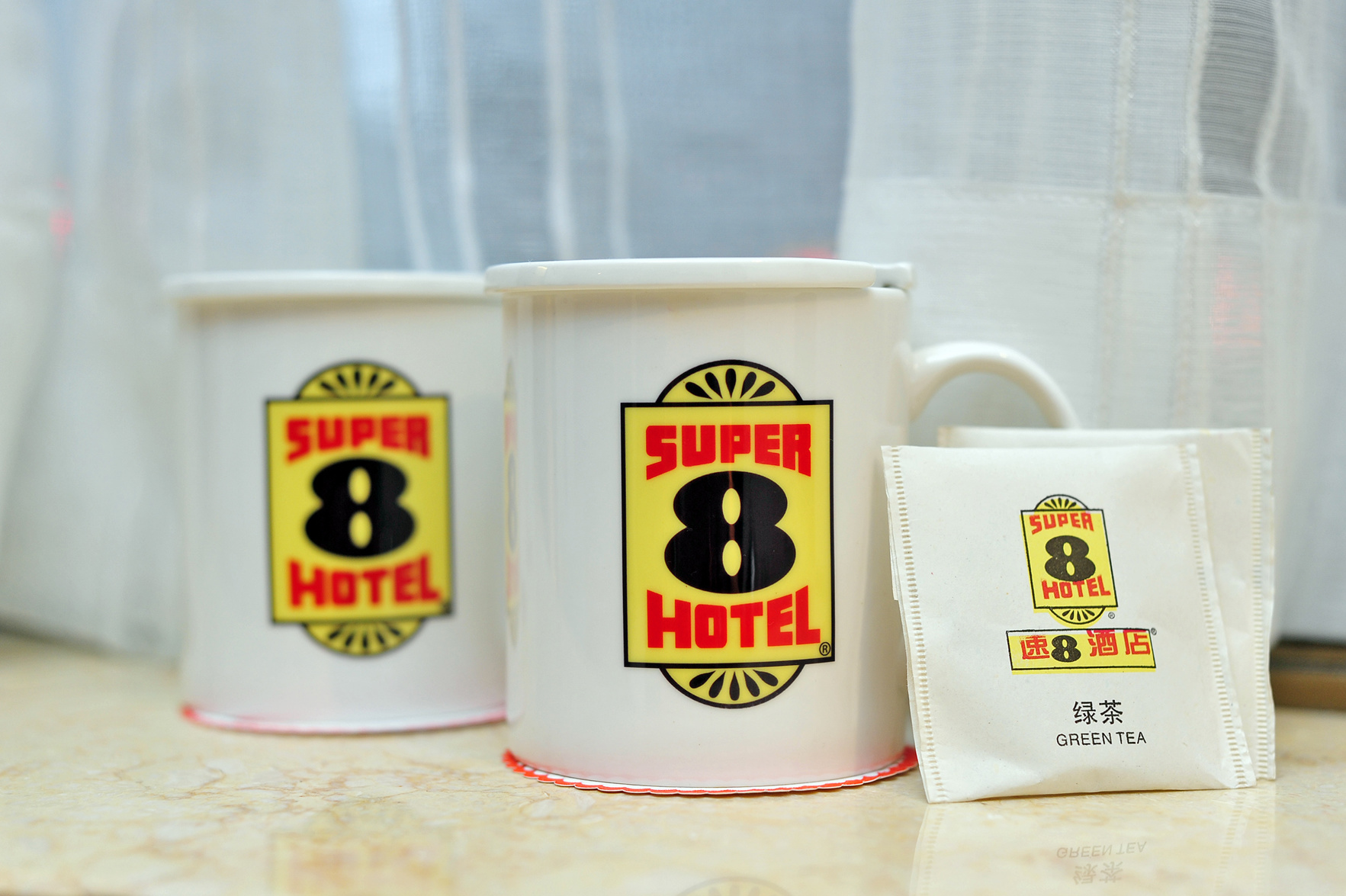 Super 8 Hotel 2*