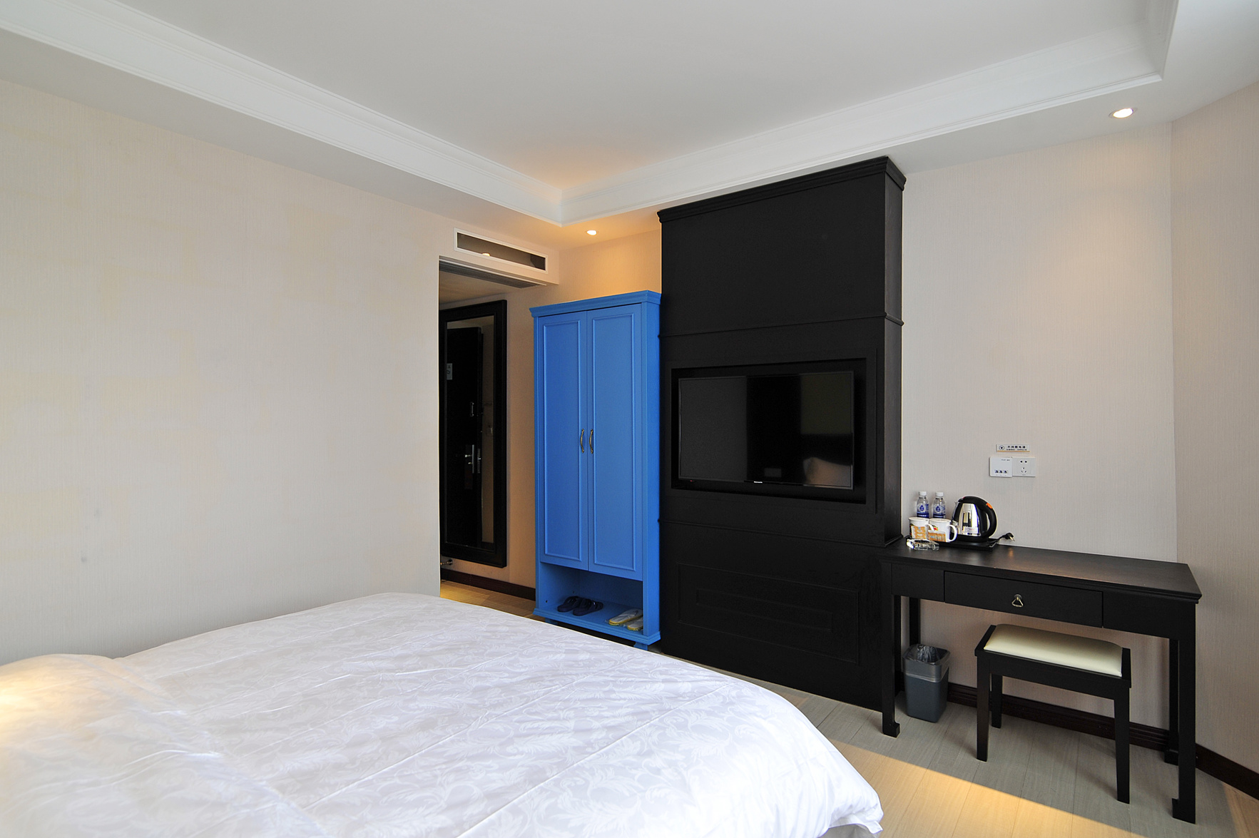 Super 8 Hotel 2*
