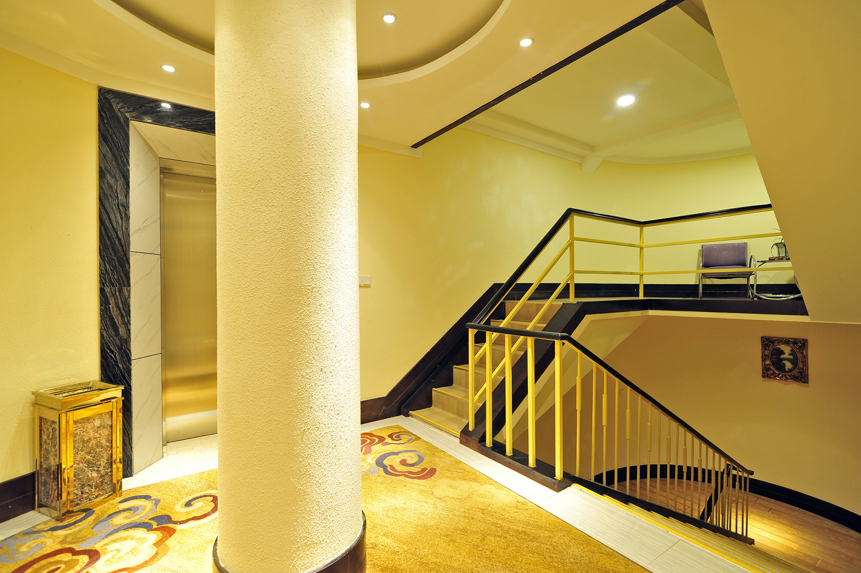 Super 8 Hotel 2*