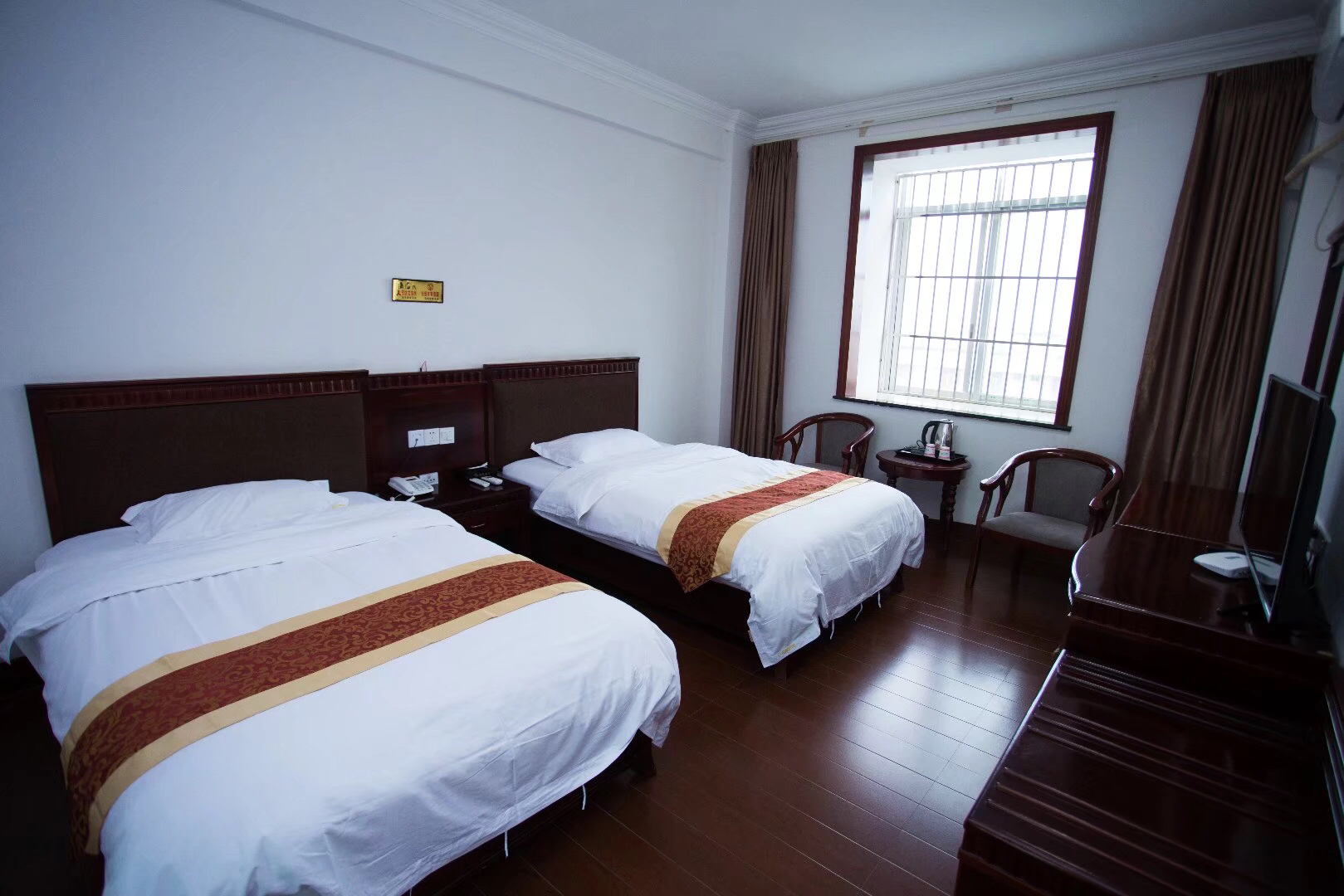 Nanning Wuming Chujian Hotel (bus terminal store) 2*