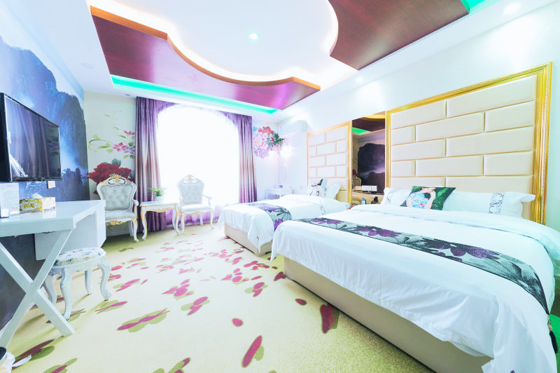 Guiyang Xuanhe Theme Hotel Baiyun Park Branch 2*