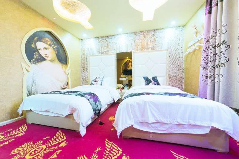 Guiyang Xuanhe Theme Hotel Baiyun Park Branch 2*