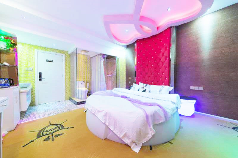 Guiyang Xuanhe Theme Hotel Baiyun Park Branch 2*