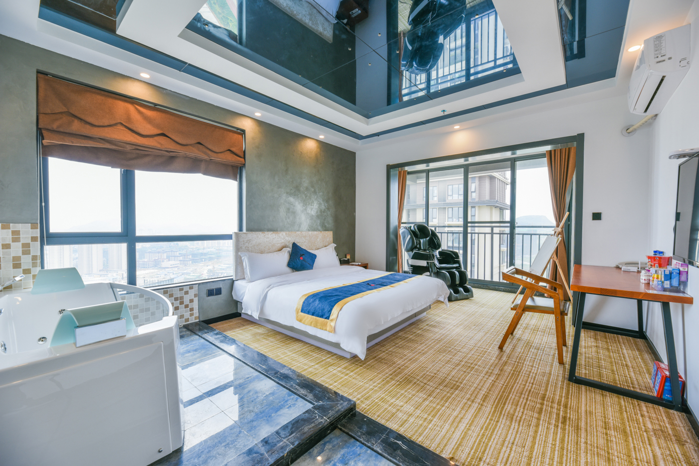Jingli Fengqing Lake Hotel 2*