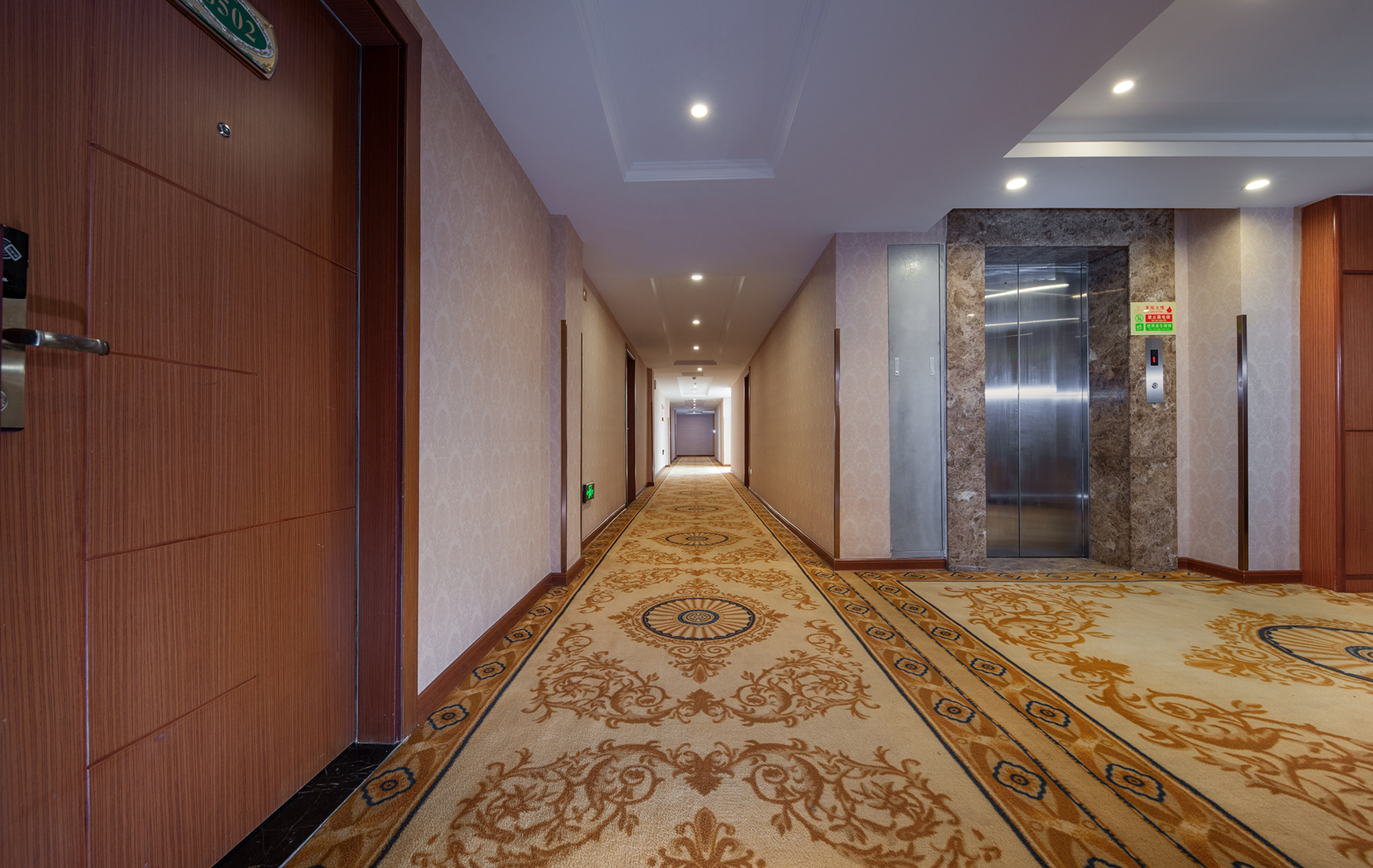 Vienna 3 Best Hotel (Beihai Yintan Guoji Keyun Gang Street) 3*