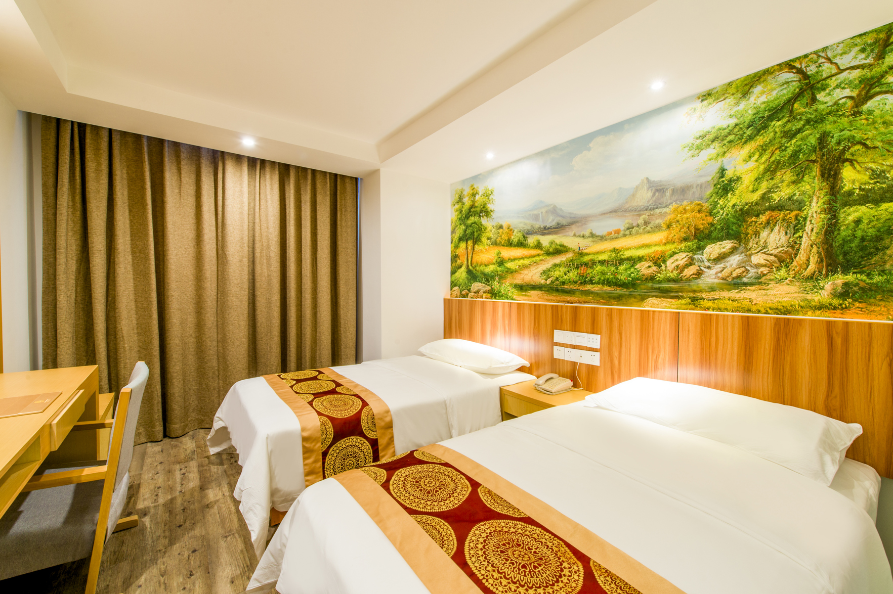 Vienna 3 Best Hotel (Beihai Yintan Guoji Keyun Gang Street) 3*