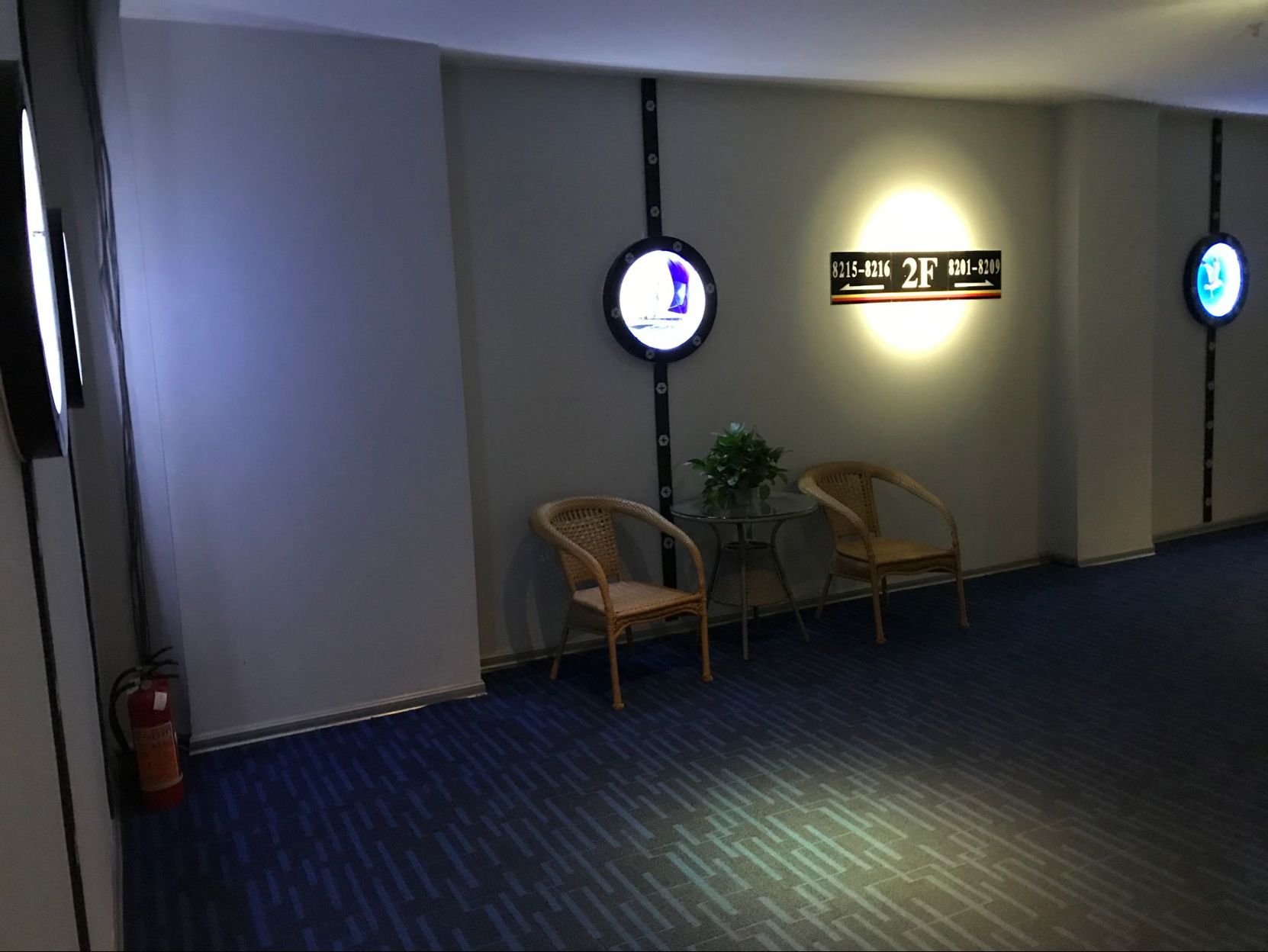 Super 8 Hotel 2*
