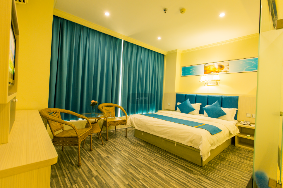 Super 8 Hotel 2*