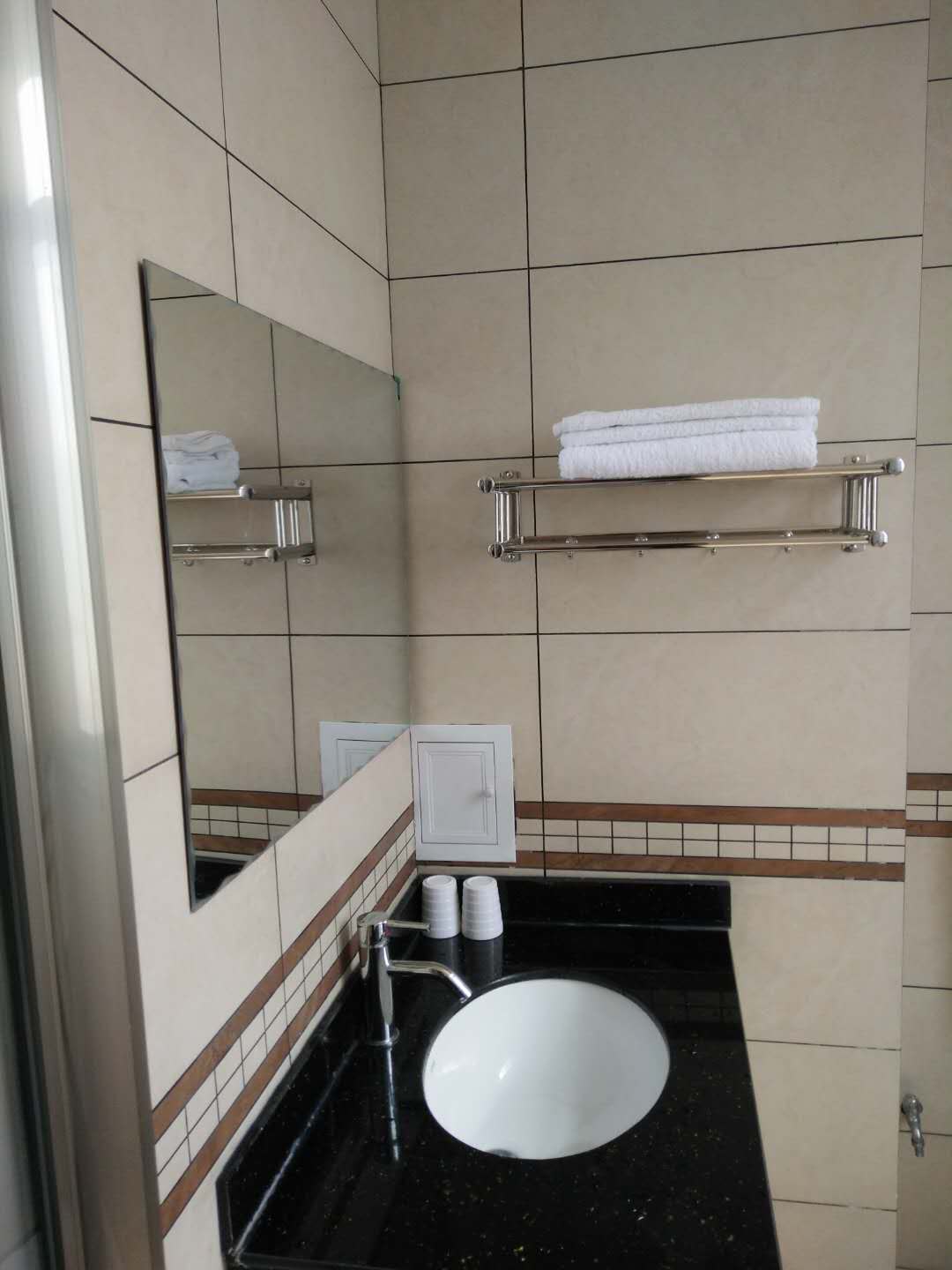 qingyahotel 2*