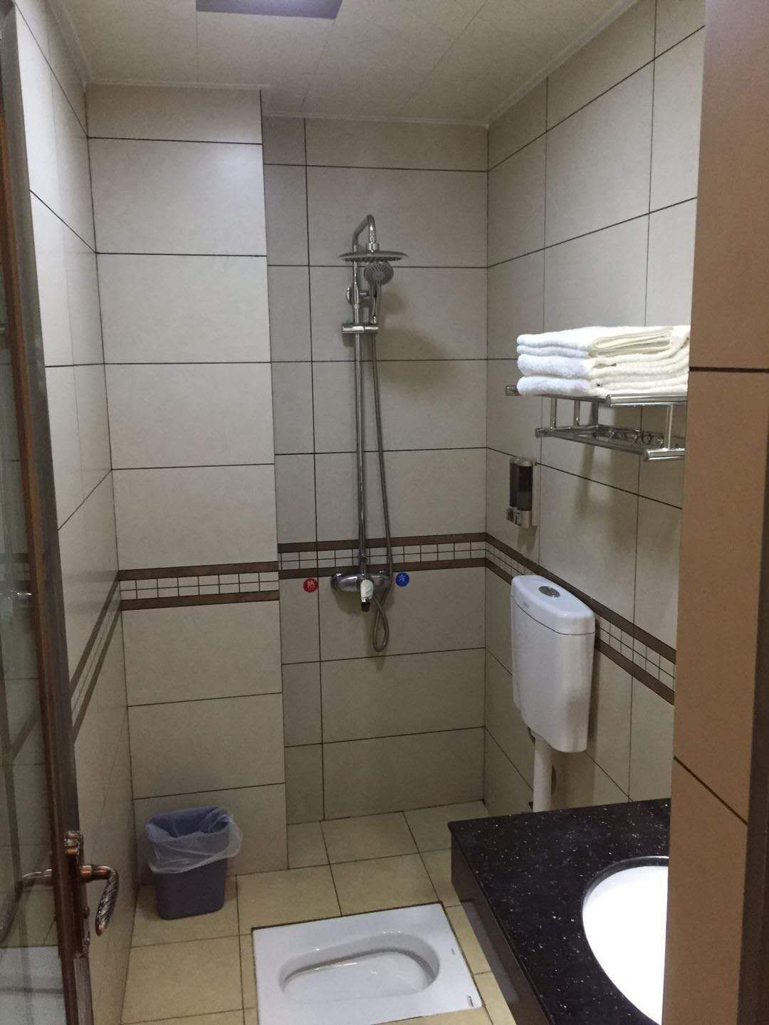 qingyahotel 2*