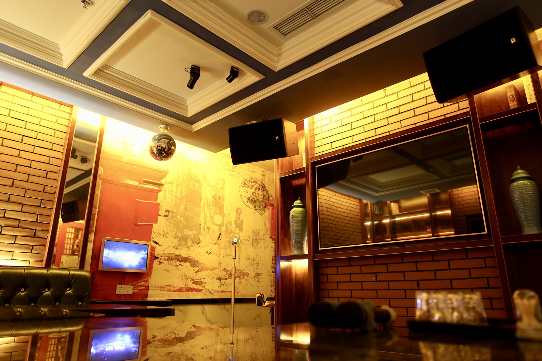 Jintian Hotel (Qionglai Dingsheng Times Plaza) 3*