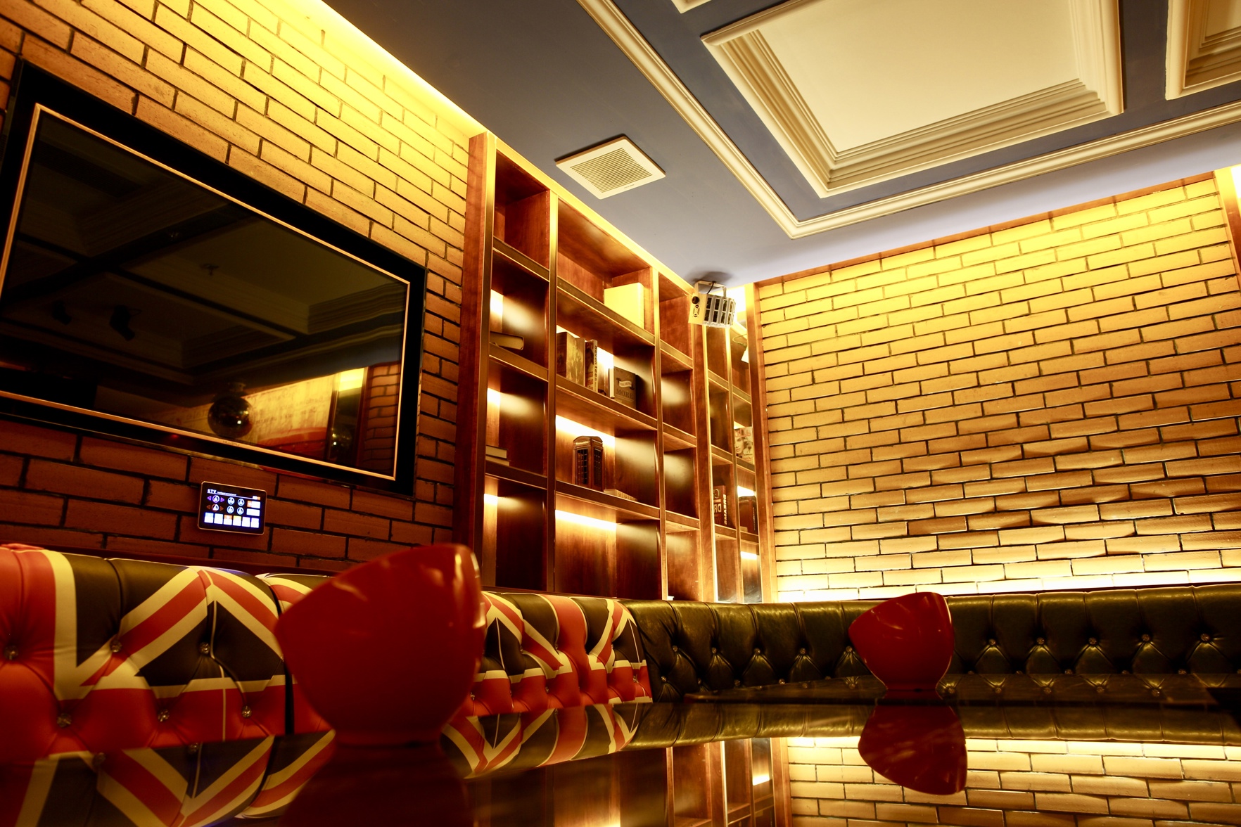 Jintian Hotel (Qionglai Dingsheng Times Plaza) 3*