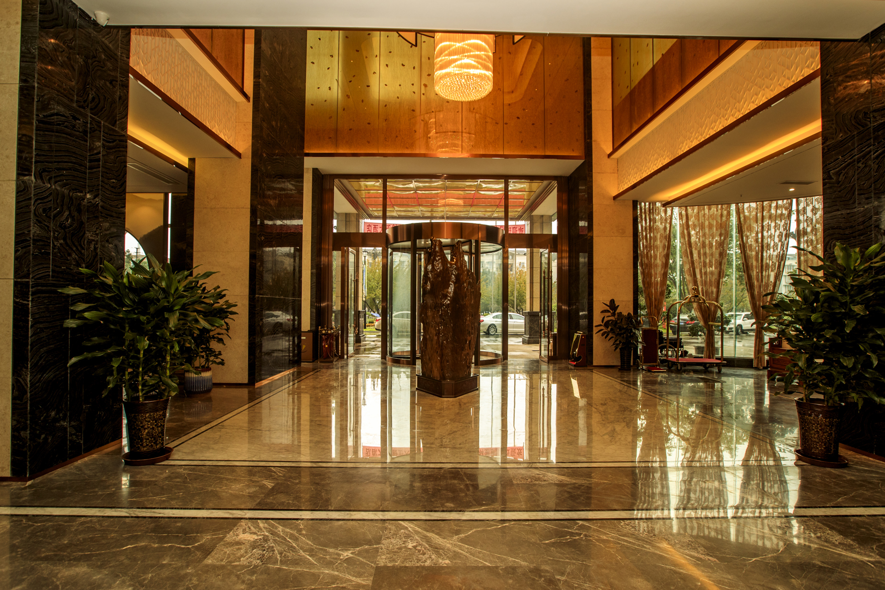 Jintian Hotel (Qionglai Dingsheng Times Plaza) 3*