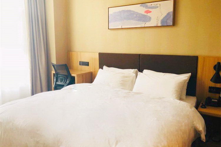Homeinn Ripple Yun Hotel (Shenyang Shenbei New District Hushitai University Town) 2*