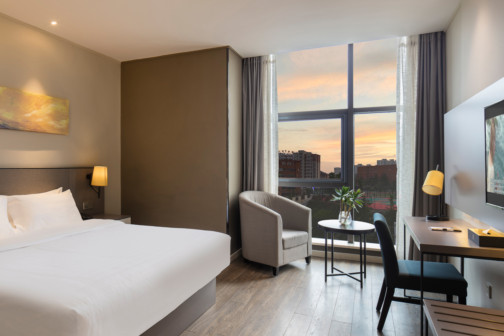 Ease Hotel (Guiyang Convention and Exhibition Center, Financial City Museum) 3*