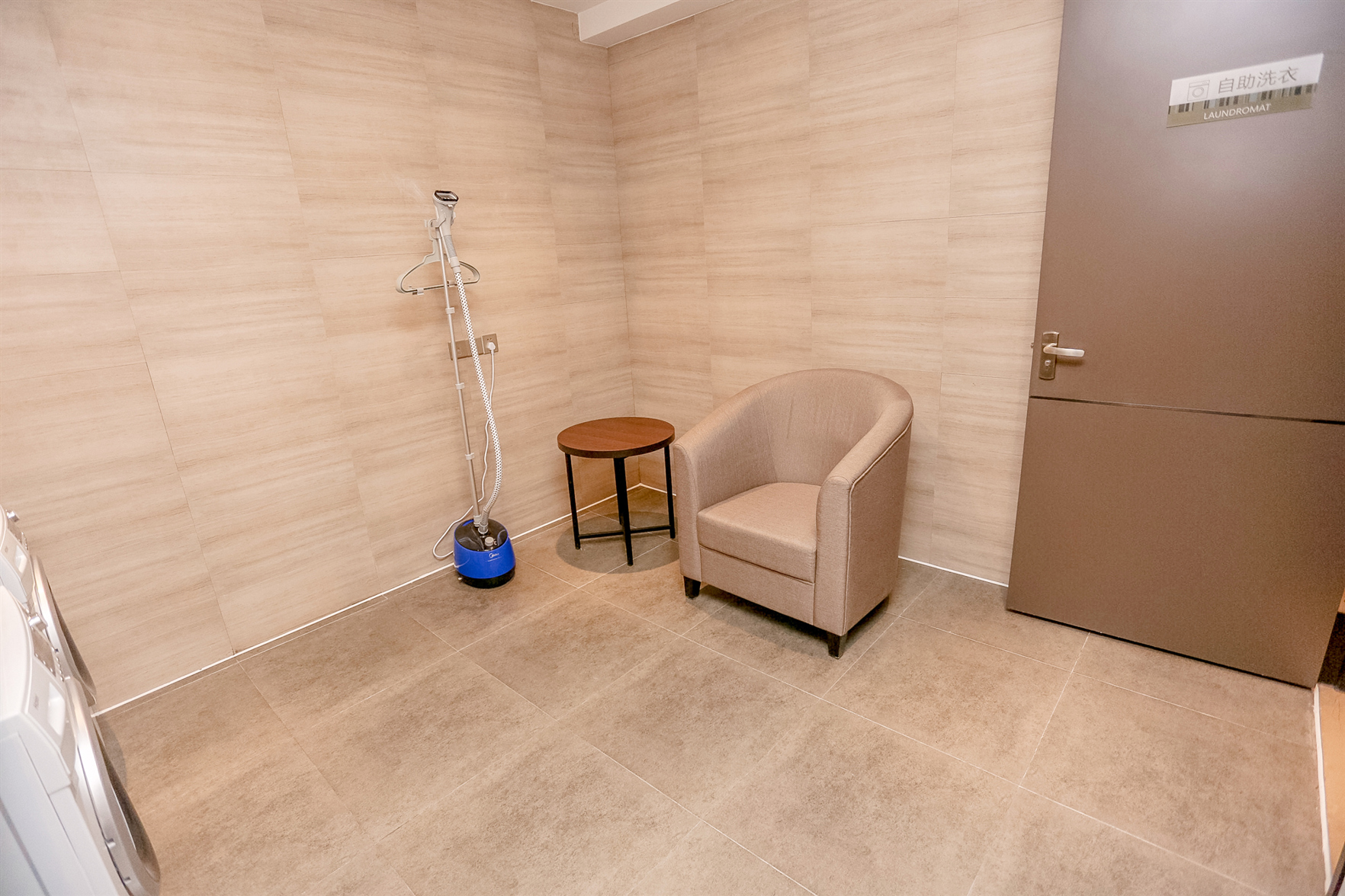 Ease Hotel (Guiyang Convention and Exhibition Center, Financial City Museum) 3*