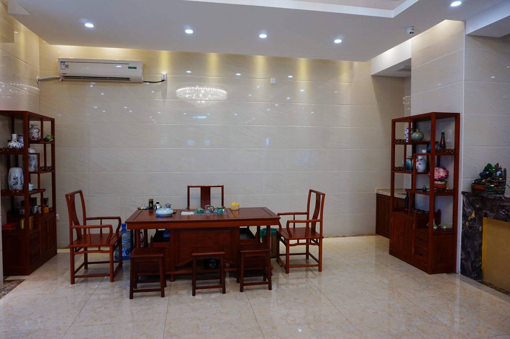 Flowery Pottery Hotel 0*