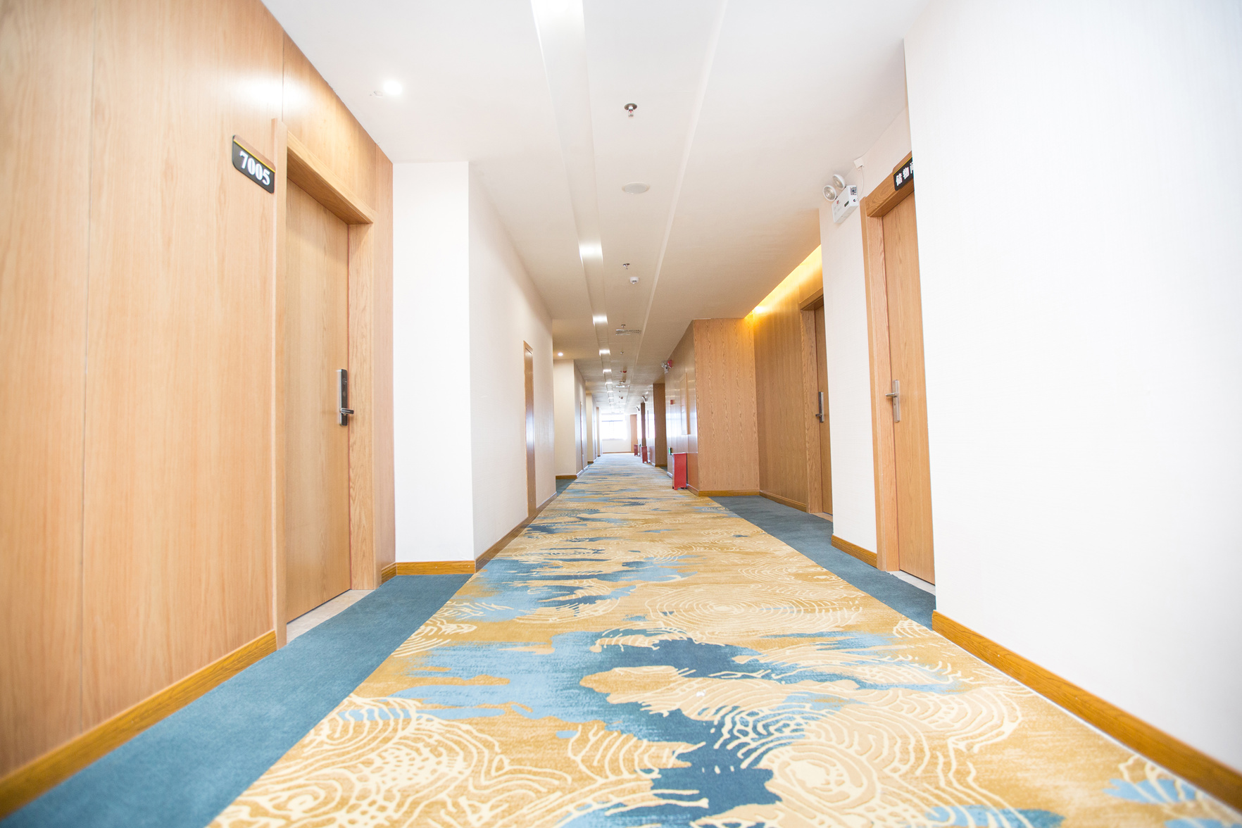 Elong R.YUN Hotel (Dali Xiangyun Xiangcheng Zhonggulou) 2*