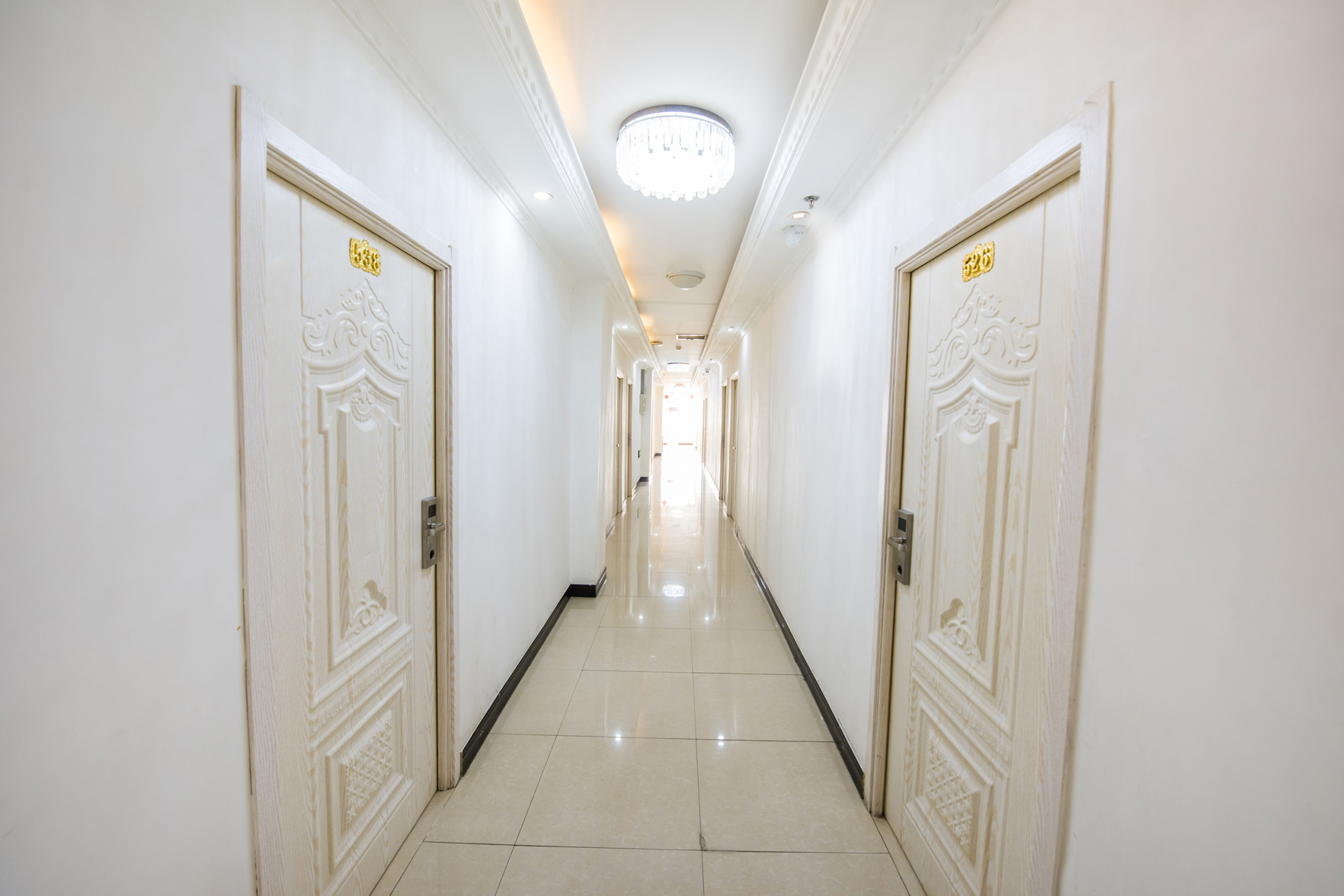 Home Inn Huaxuan Hotel (Changchun Zhinong Street Branch) 2*