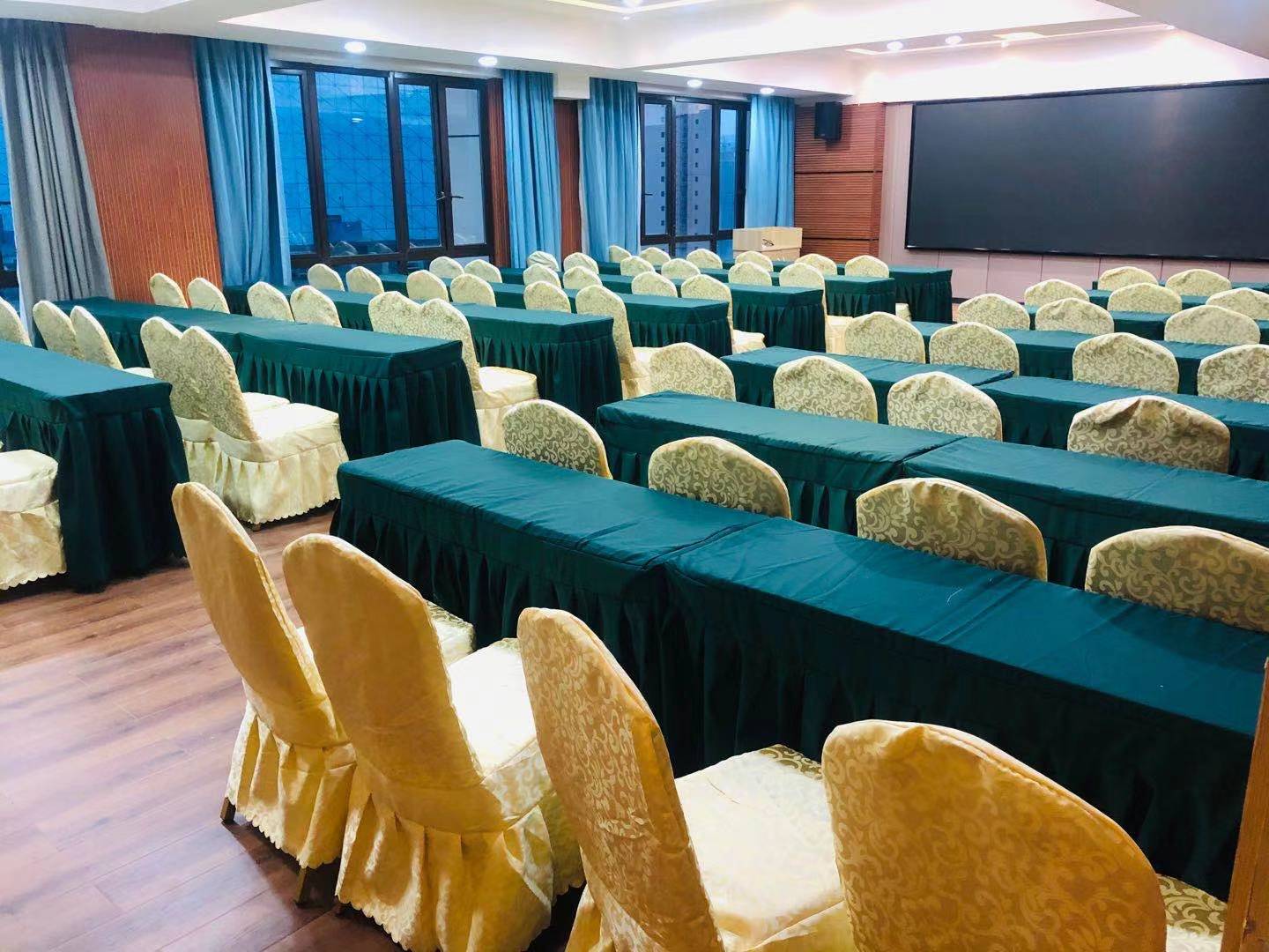 Borrman Hotel (Chongqing Qijiang Wanda Plaza store) 3*