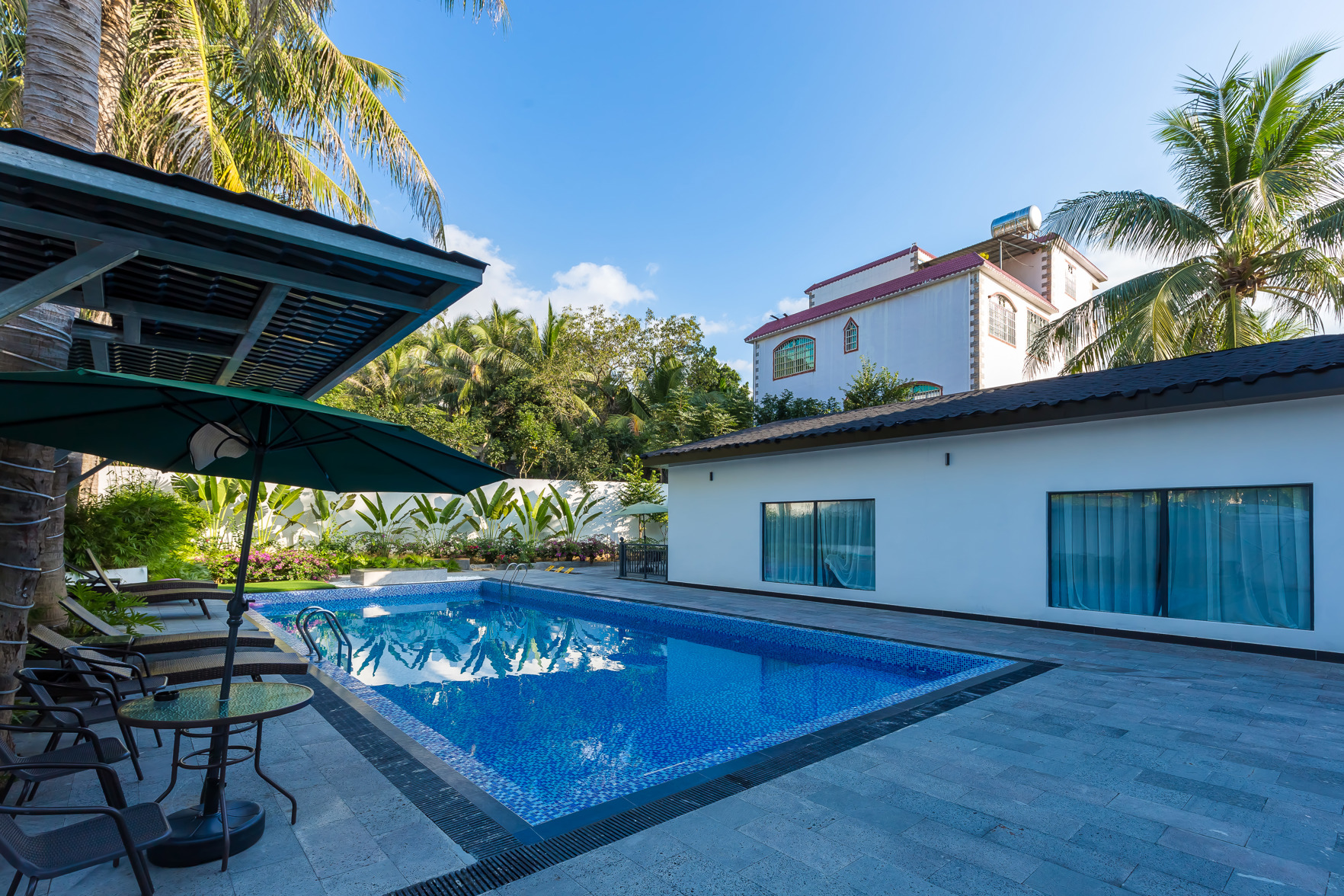 Mosheng Shangsu Travel Rental (Tropical Paradise Forest Park) 2*