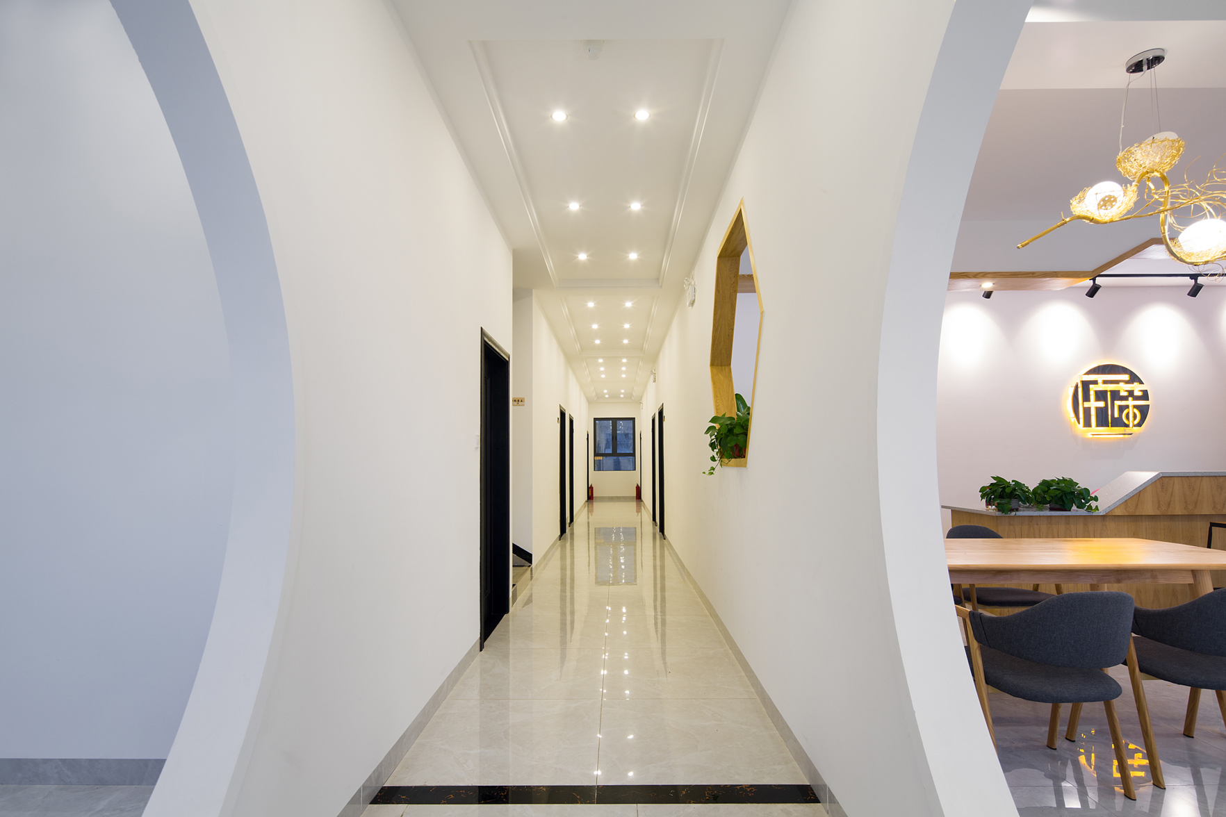 Mosheng Shangsu Travel Rental (Tropical Paradise Forest Park) 2*