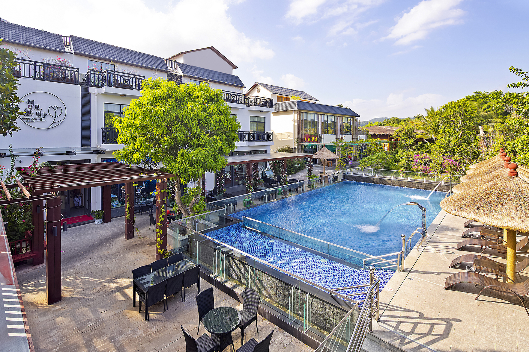 Free and Easy Guesthouse 2*