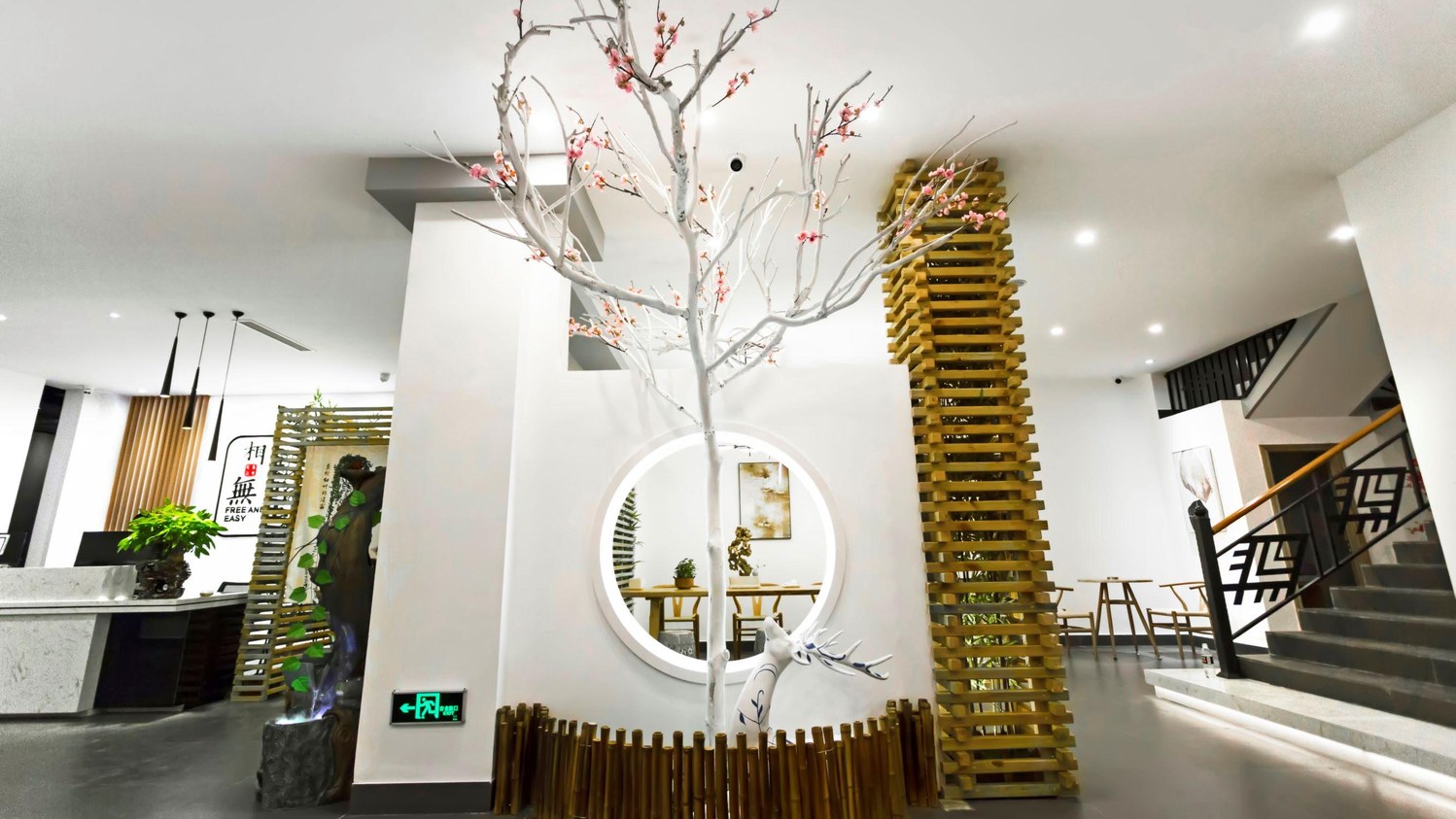 Free and Easy Guesthouse 2*