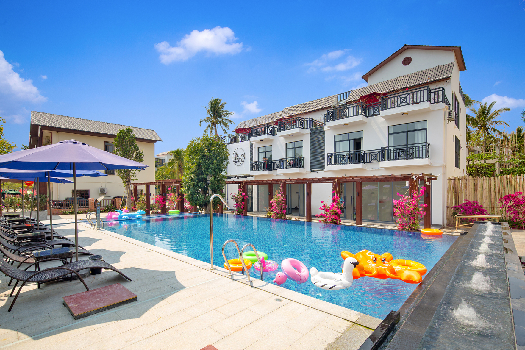 Free and Easy Guesthouse 2*