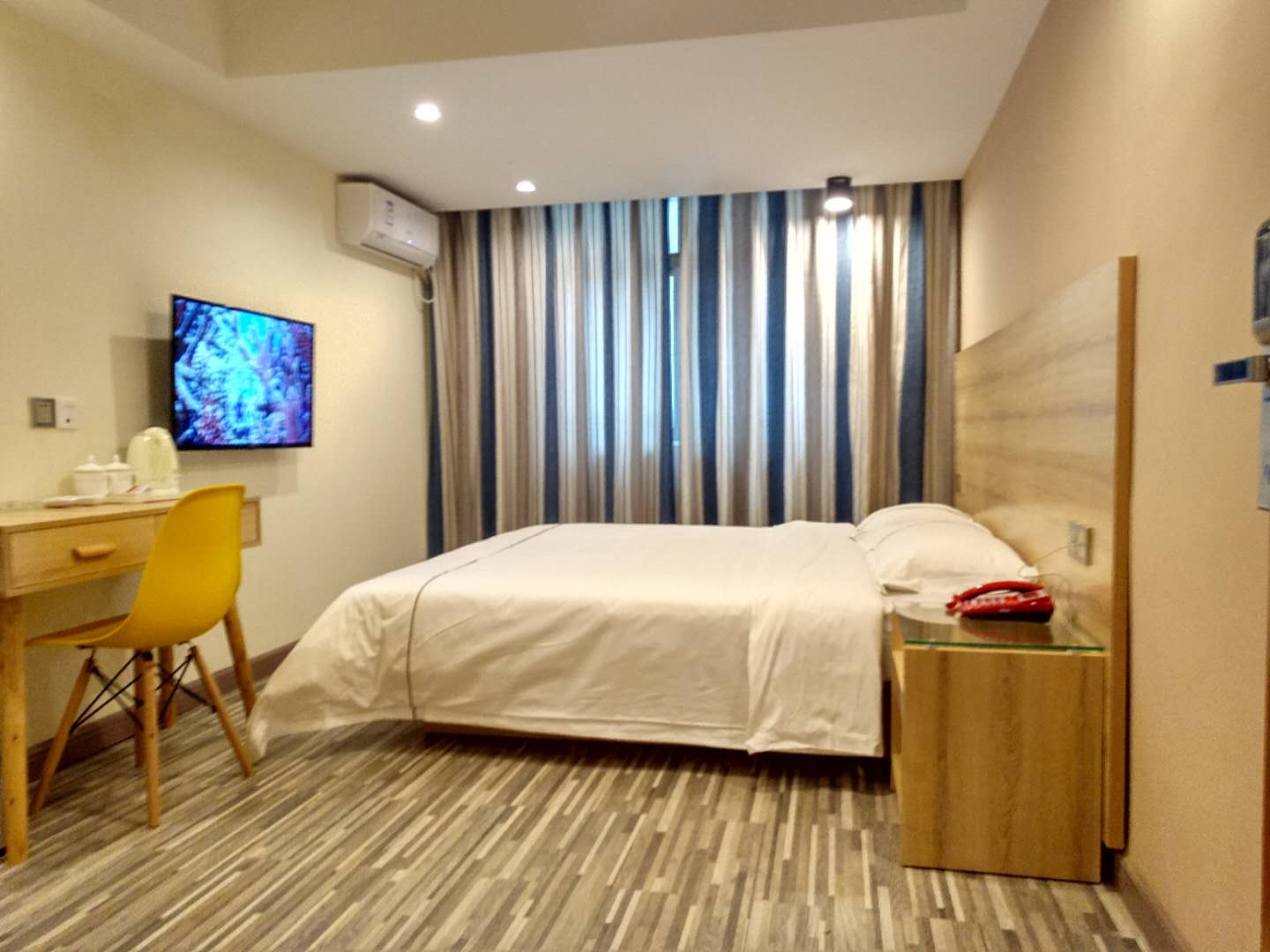 City-state boutique hotel(Shilongzi store) 2*