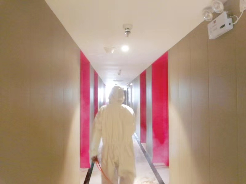 Haikou Green Orange Theme Hotel (Wuyue Plaza, East High-speed Railway Station) 2*