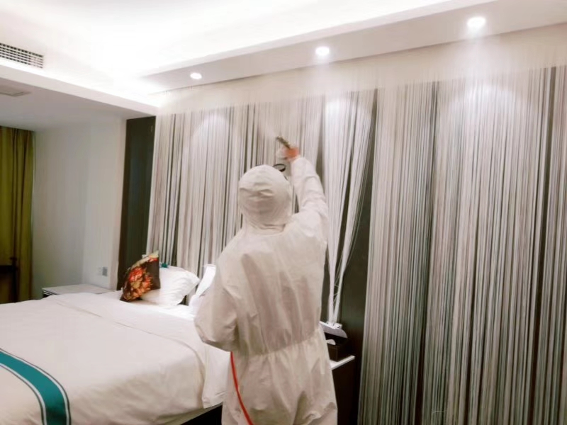 Haikou Green Orange Theme Hotel (Wuyue Plaza, East High-speed Railway Station) 2*
