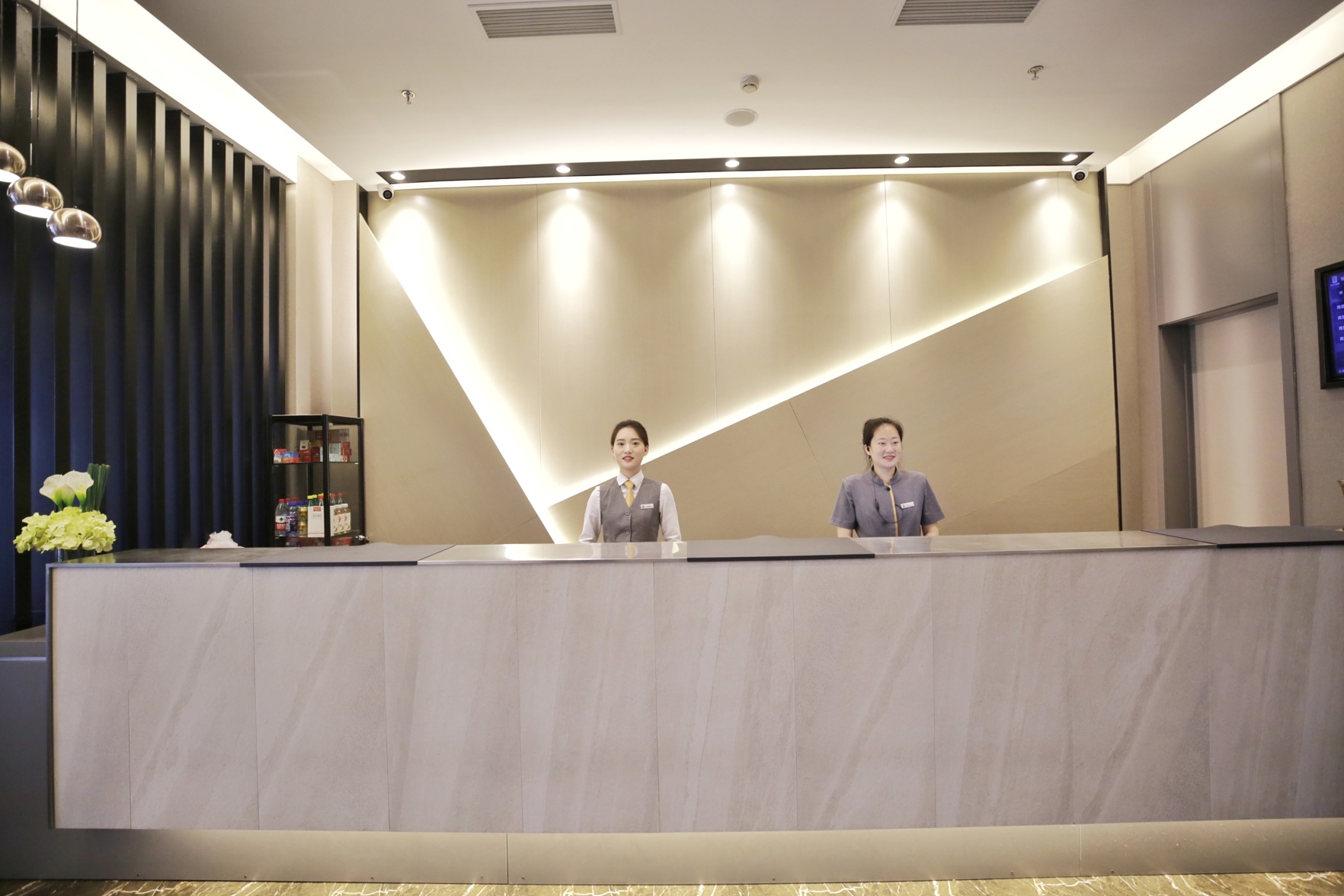 Homeinn Selected Hotel (Shenyang Olympic Center Subway Station Da Aolai) 3*