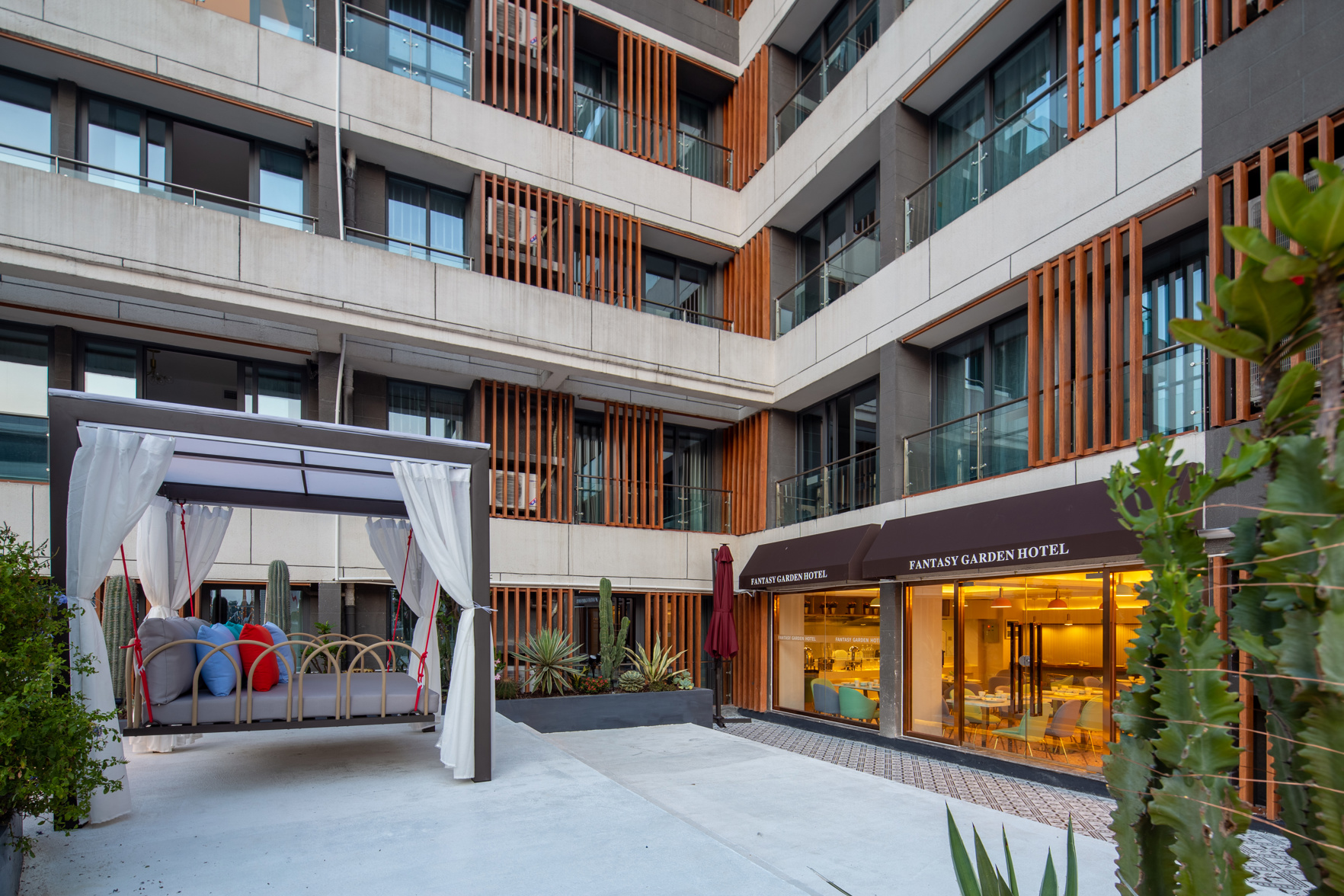 Fantasy Garden Hotel(panyu changlong) 0*