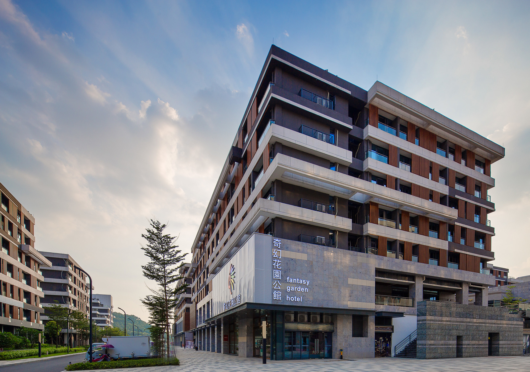 Fantasy Garden Hotel(panyu changlong) 0*