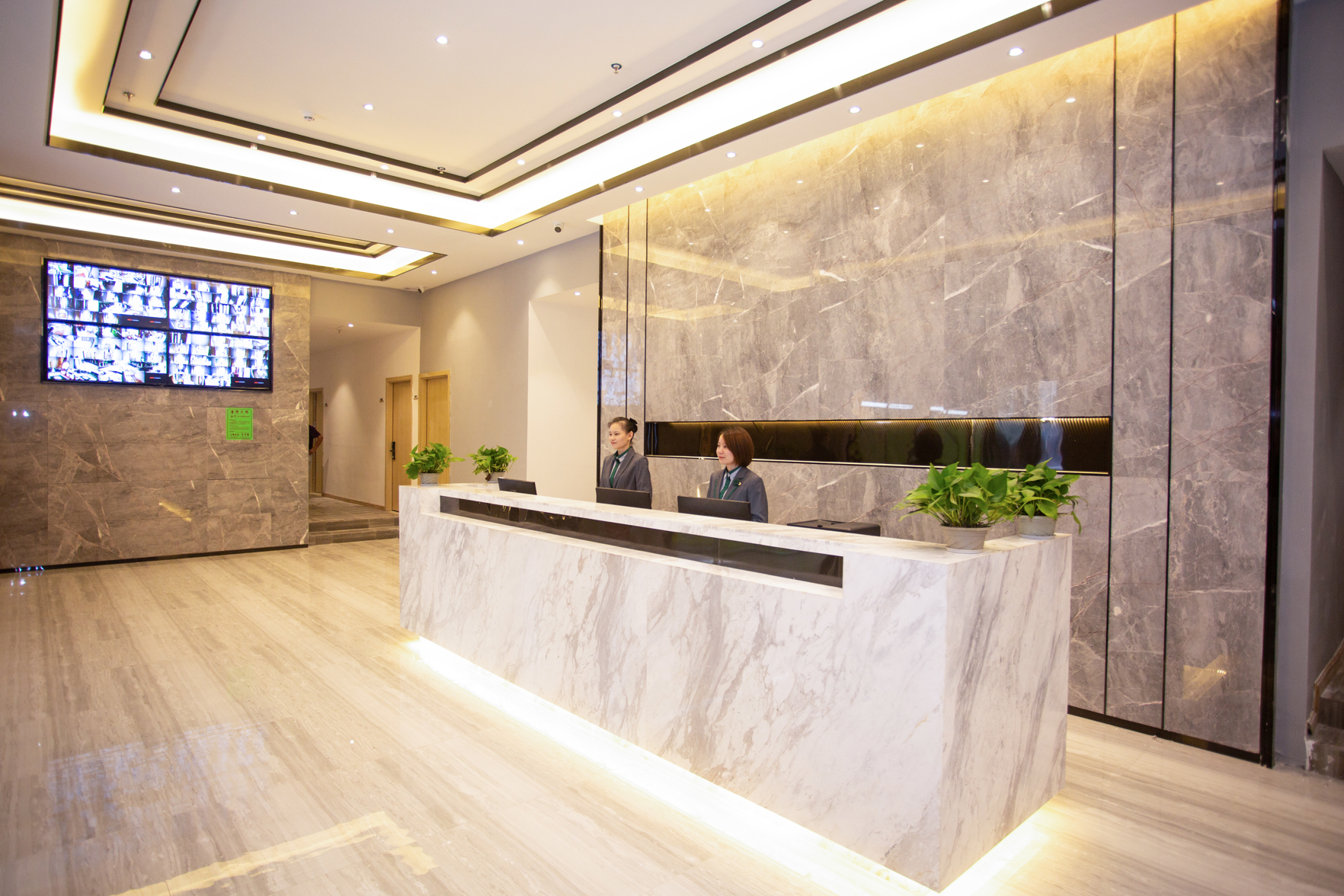 No.8 Chain Hotel (Shenzhen Tianbei Honghu Park) 2*