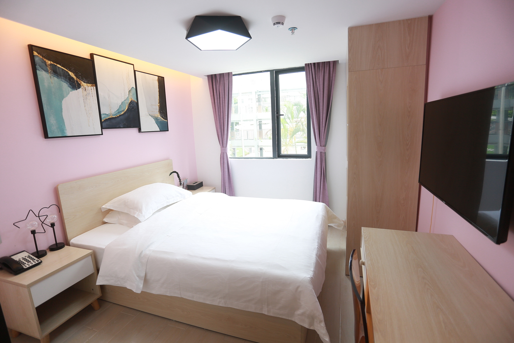 No.8 Chain Hotel (Shenzhen Tianbei Honghu Park) 2*