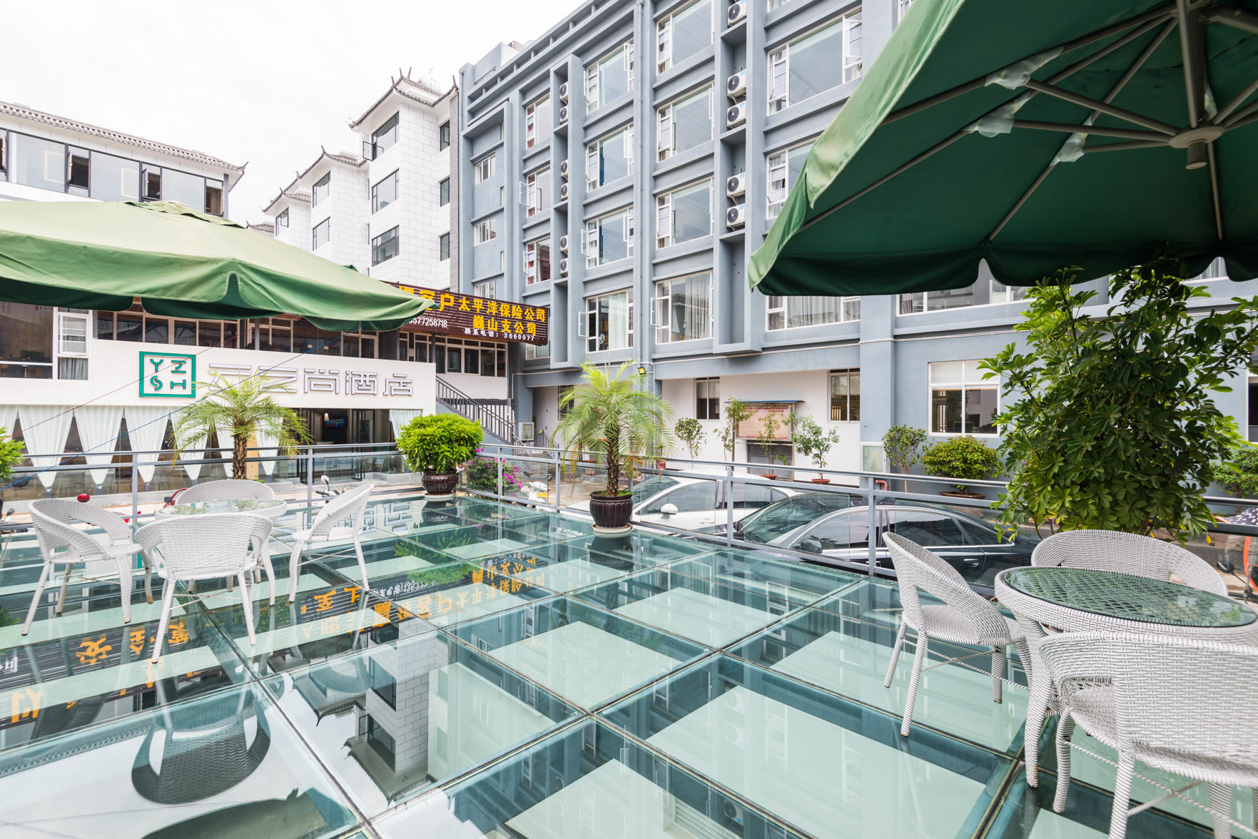 Yunzhishang Hotel (Weishan Ancient City Railway Station Store) 3*